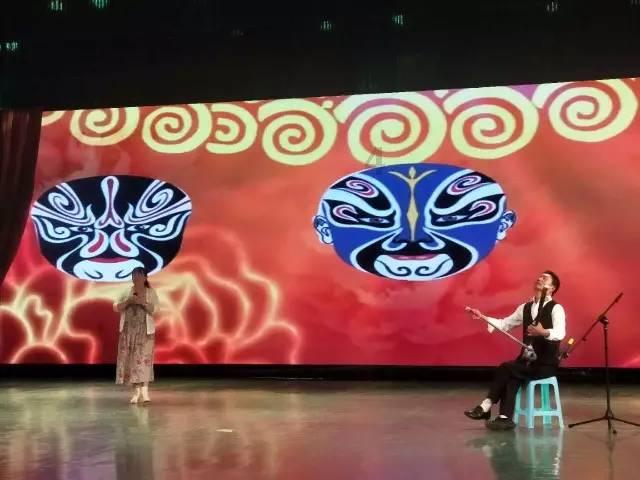 彩虹生日蛋糕