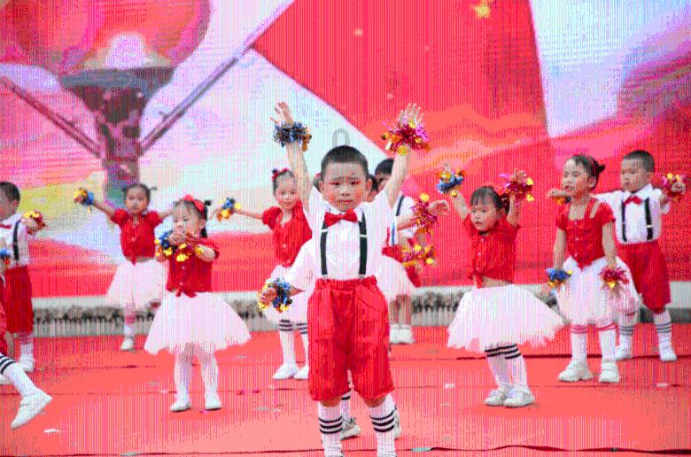 乌东问题，表面上是俄罗斯与乌克兰两国之间的冲突，实质上是什么？游戏画面